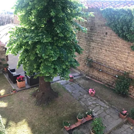 Romantica Con Giardino In Dimora Storica - Palazzo Robicci Bed & Breakfast