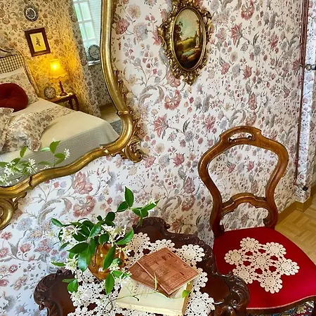 Bed & Breakfast Romantica Con Giardino In Dimora Storica - Palazzo Robicci Castiglion Fiorentino