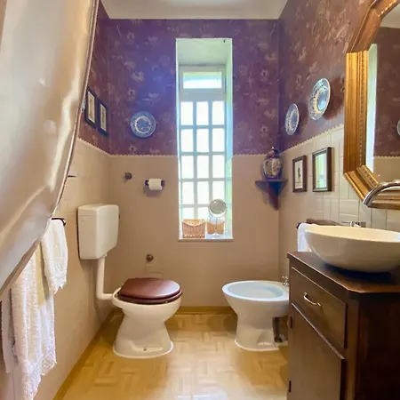 Romantica Con Giardino In Dimora Storica - Palazzo Robicci Bed & Breakfast *
