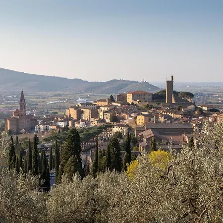 Romantica Con Giardino In Dimora Storica - Palazzo Robicci Bed & Breakfast *