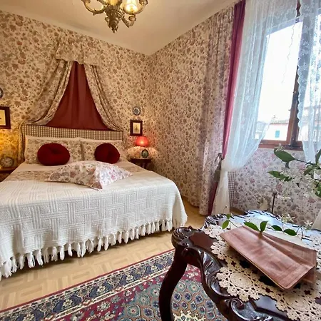 Bed & Breakfast Romantica Con Giardino In Dimora Storica - Palazzo Robicci Castiglion Fiorentino